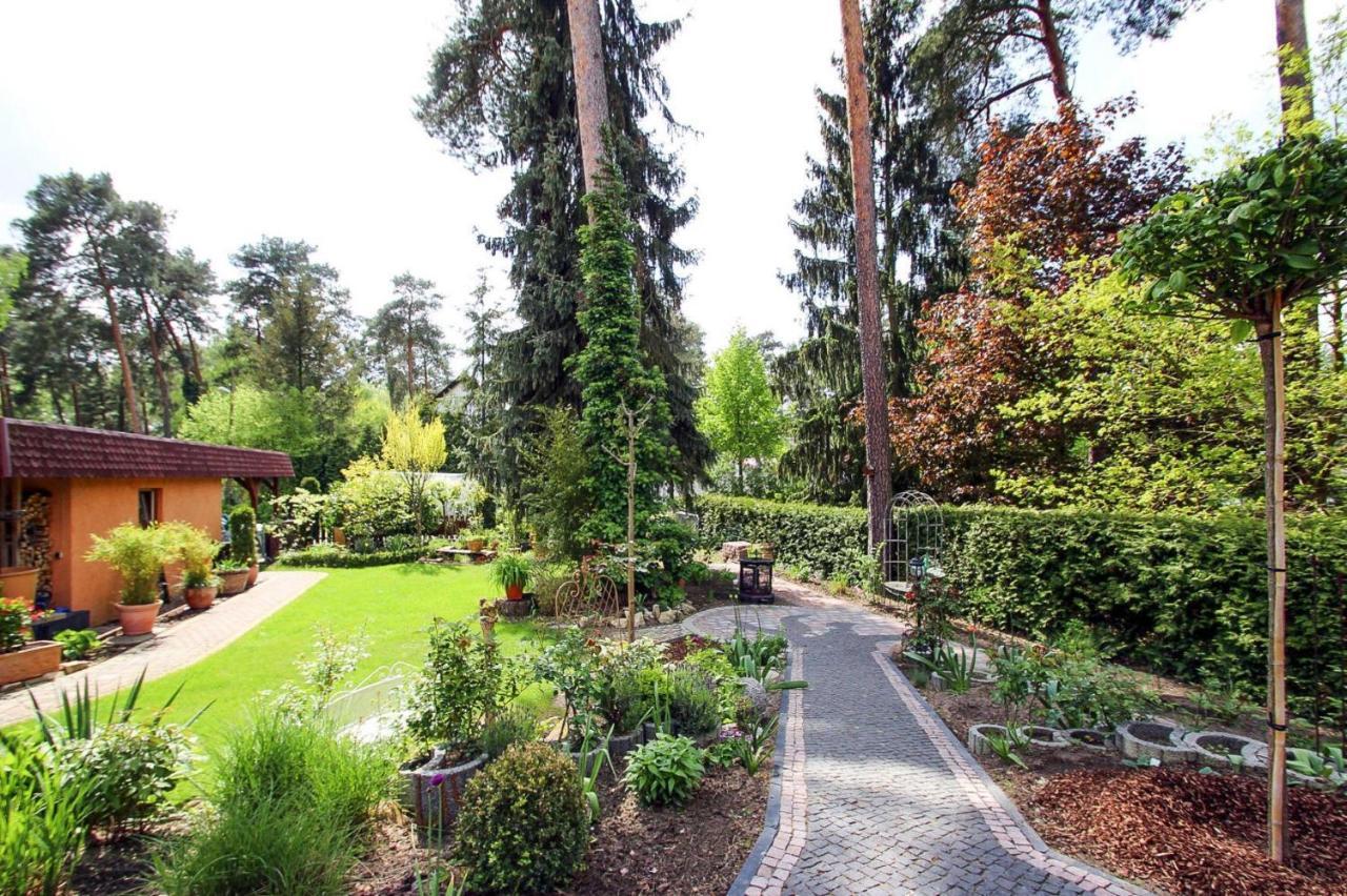 Вилла Semi-Detached House, Schonwalde Siedlung Schonwalde Экстерьер фото